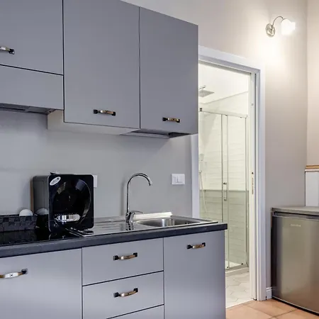 Apartment Casa Boss Monolocale Tribunale 3 *